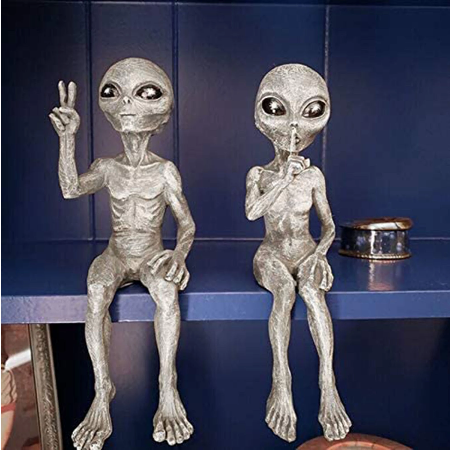 Outdoors Garden Alien Couple Figurine